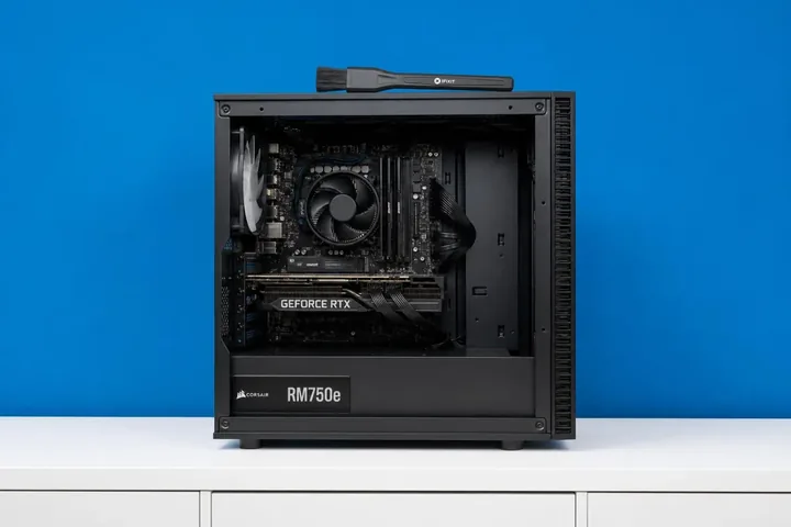 Serviço de limpeza e manutenção de computadores e notebooks